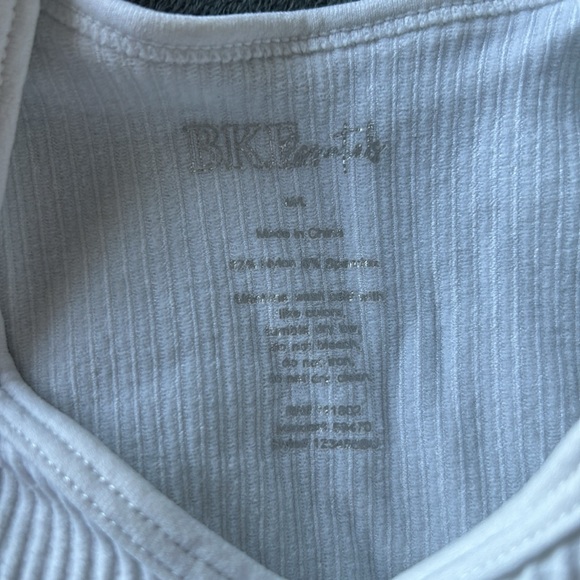 Buckle white ribbed tank top - Picture 2 of 2